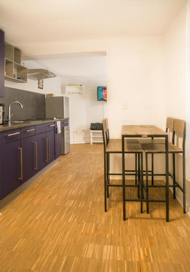Altstadt Apartment Alisa Дюселдорф Екстериор снимка