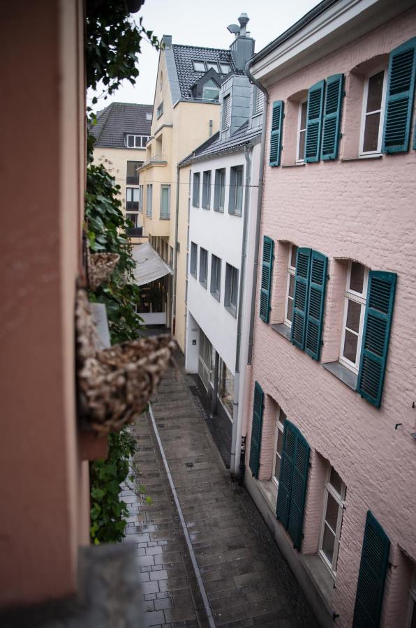 Altstadt Apartment Alisa Дюселдорф Екстериор снимка