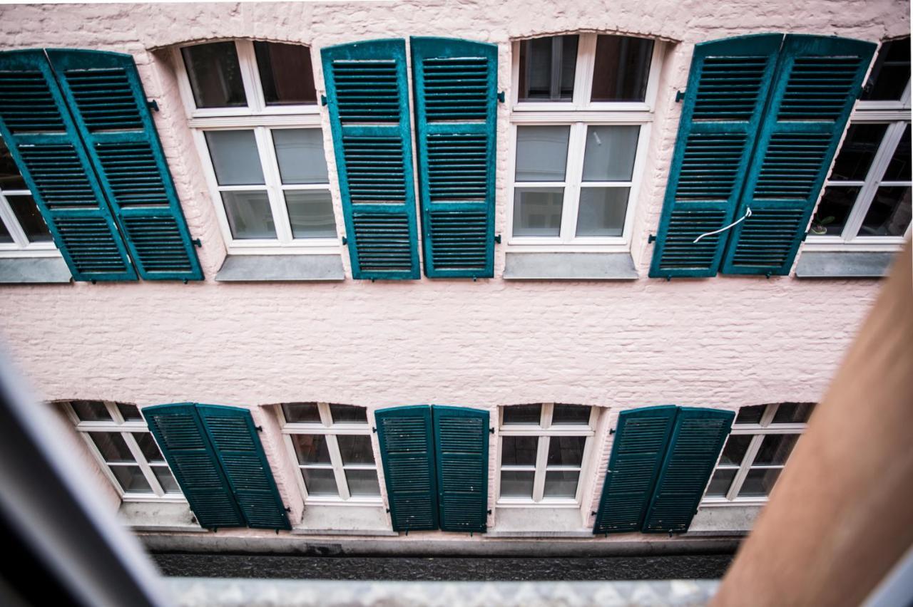 Altstadt Apartment Alisa Дюселдорф Екстериор снимка