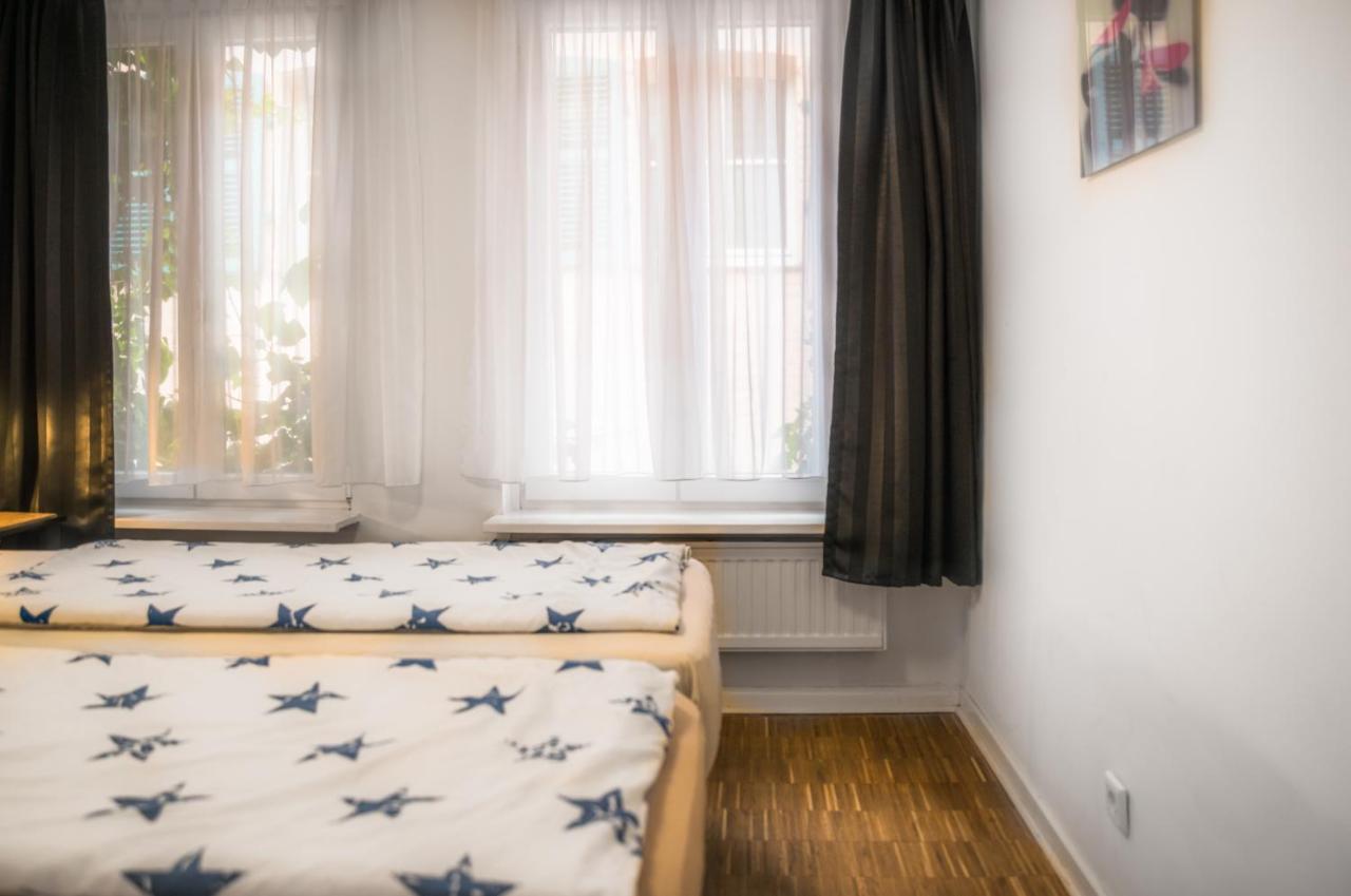 Altstadt Apartment Alisa Дюселдорф Екстериор снимка