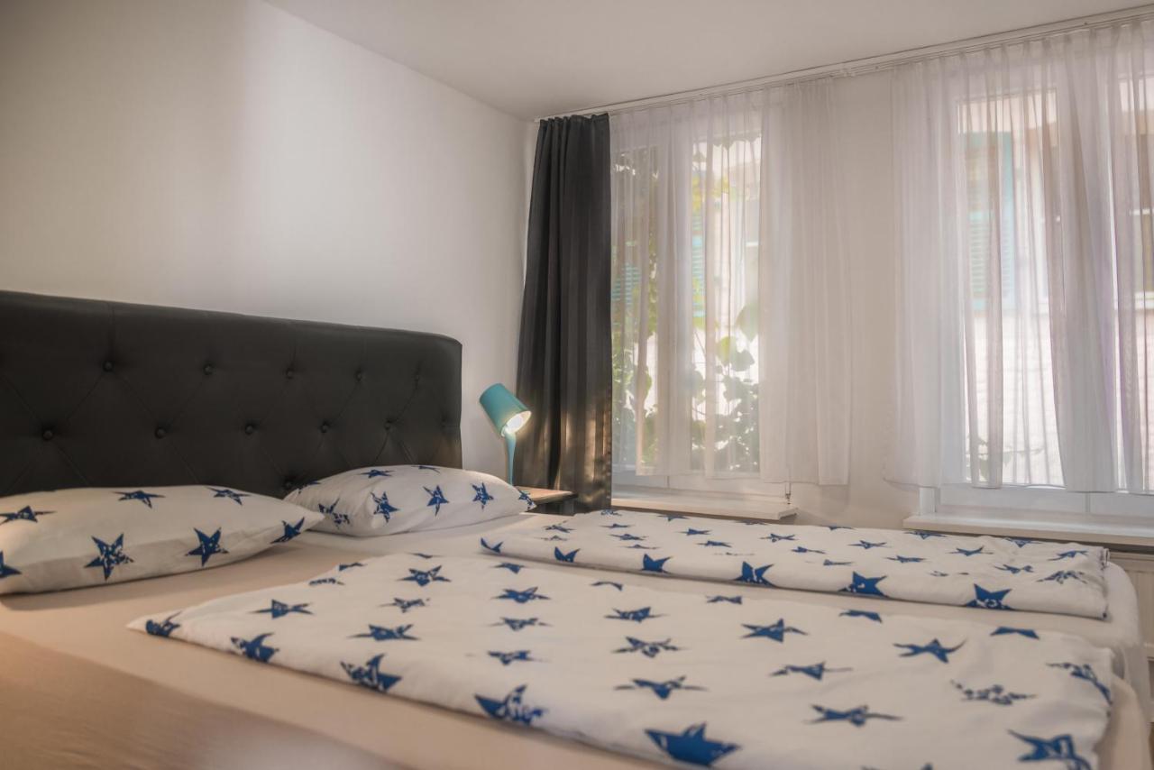 Altstadt Apartment Alisa Дюселдорф Екстериор снимка