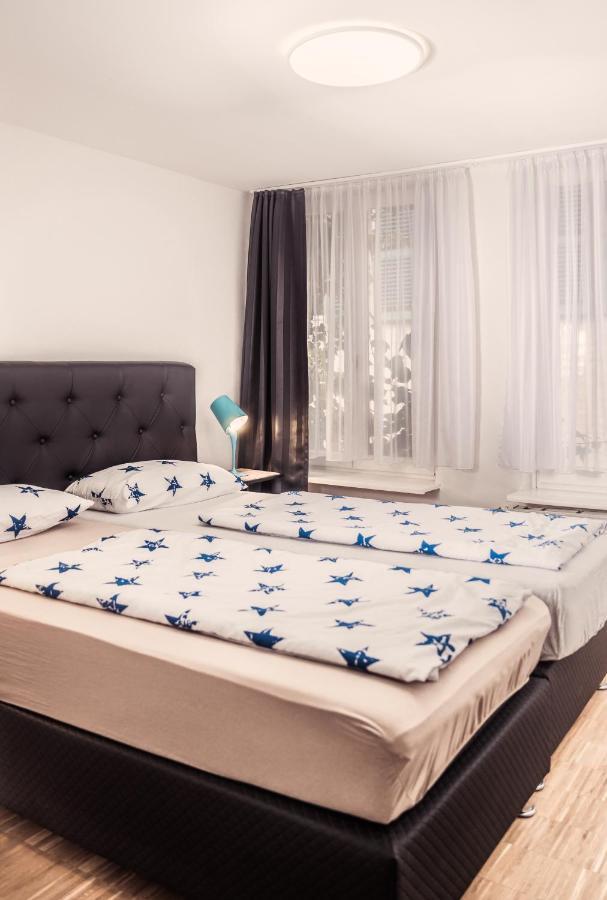 Altstadt Apartment Alisa Дюселдорф Екстериор снимка