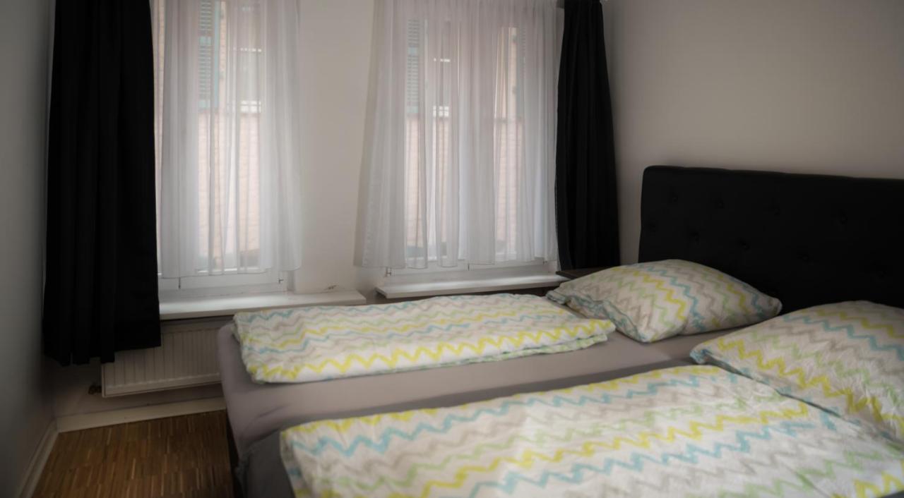 Altstadt Apartment Alisa Дюселдорф Екстериор снимка